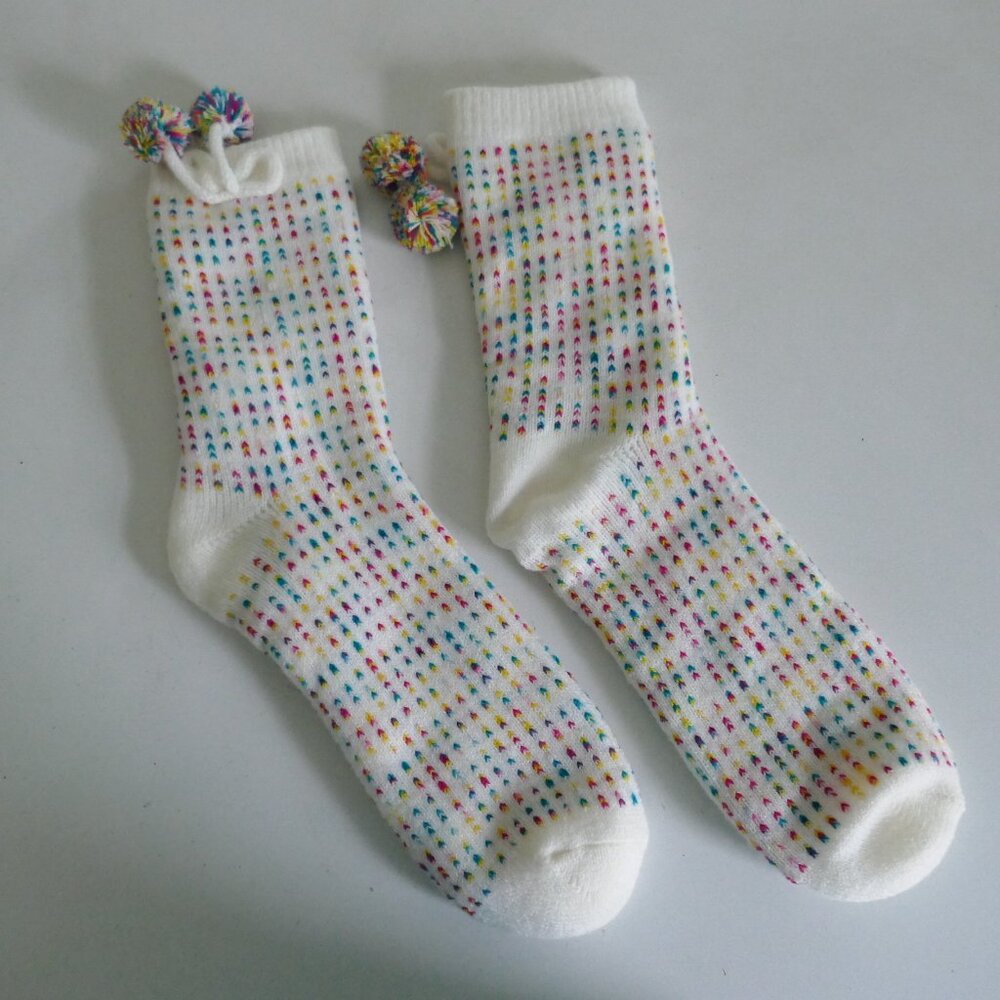 NWOT Sofsole fireside cozy lodge socks white multi chevron womens shoe size 5-10